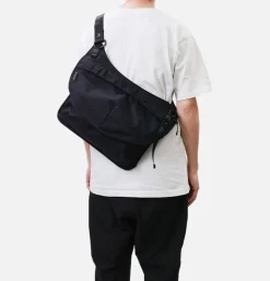 MASTER-PIECE Big Face Front Bag Noir< Sacs Bandoulière