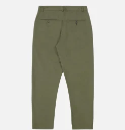 UNIVERSAL WORKS Military Chino Twill Lt Olive< Chinos