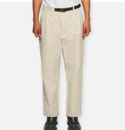 GOLDWIN One Tuck Ankle Pants Beige< Pantalons