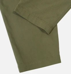 UNIVERSAL WORKS Pleated Track Pant Olive< Pantalons